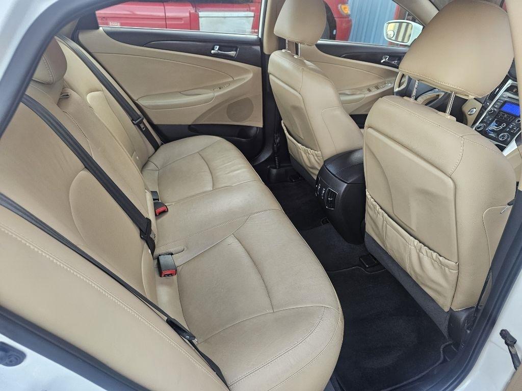 Hyundai Sonata  2012