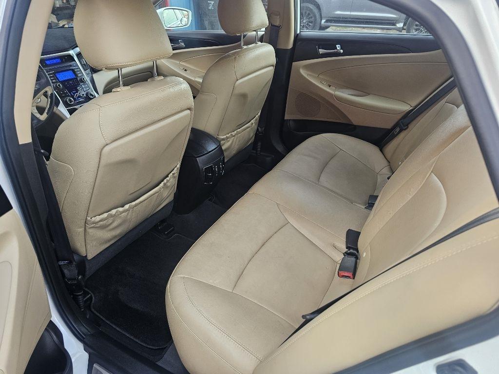 Hyundai Sonata  2012