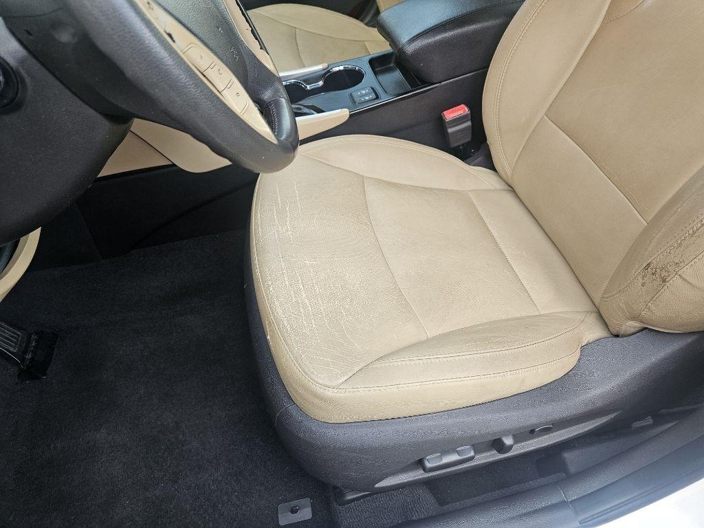 Hyundai Sonata  2012