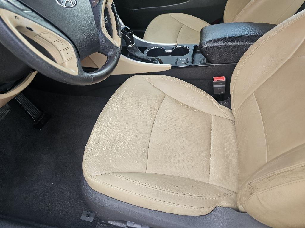 Hyundai Sonata  2012