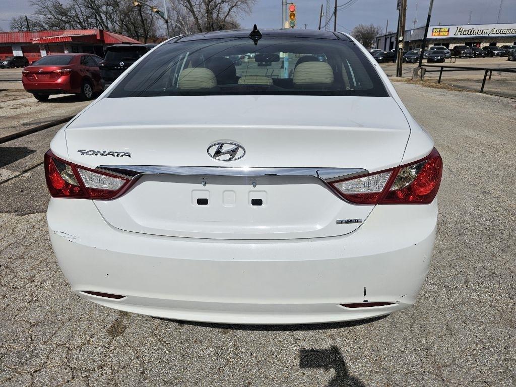 Hyundai Sonata  2012