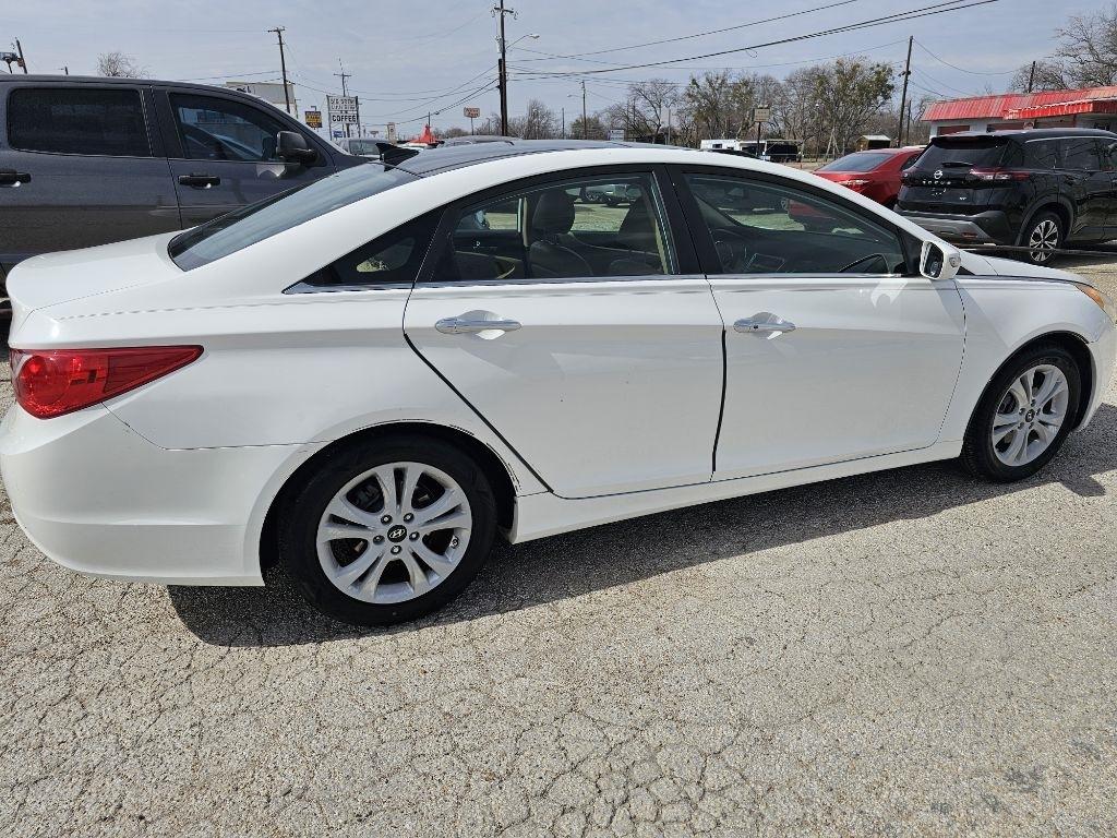 Hyundai Sonata  2012
