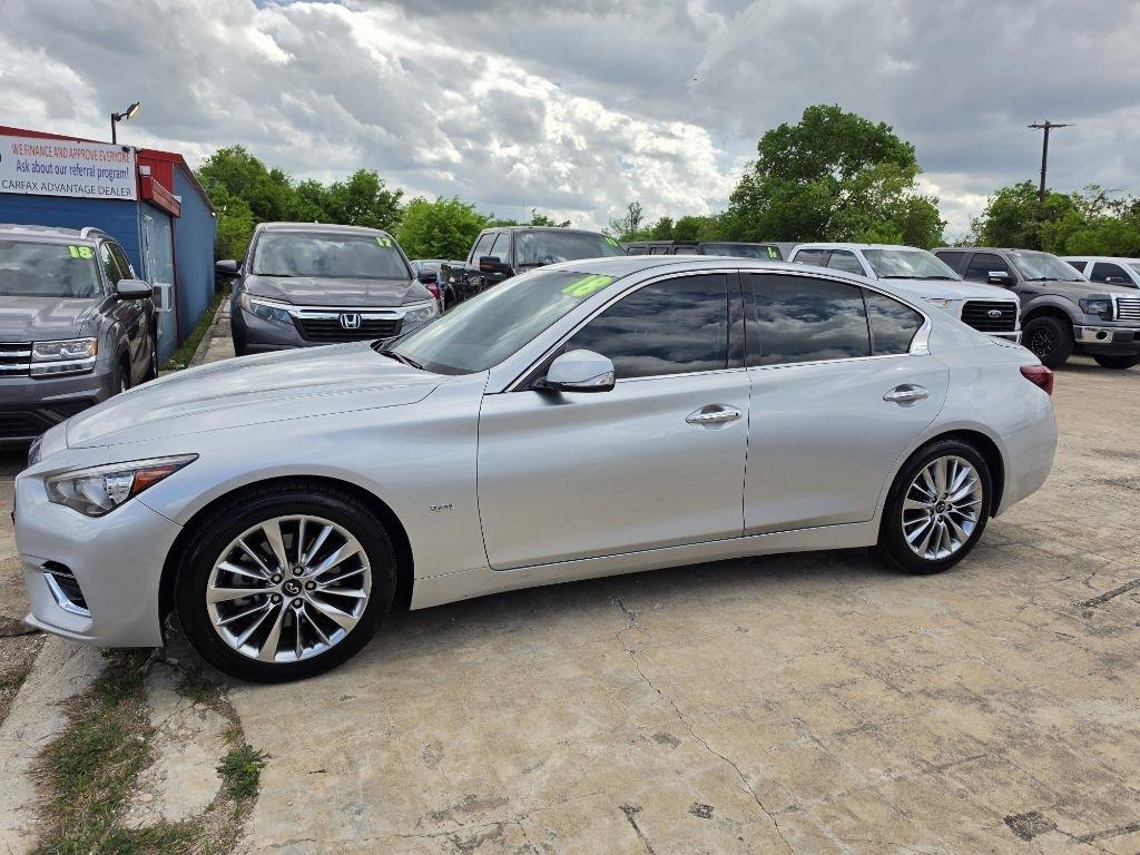 Infiniti Q50  2018