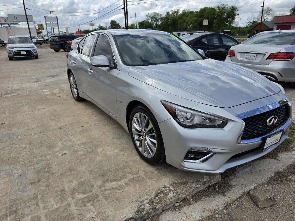 Infiniti Q50  2018