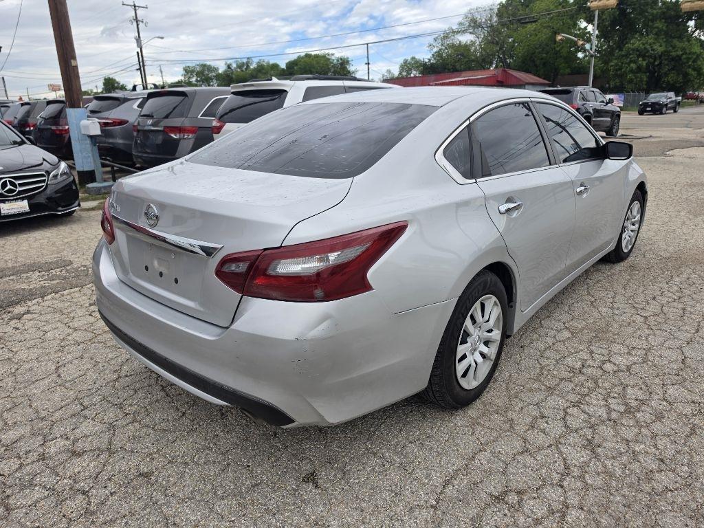 Nissan Altima  2018