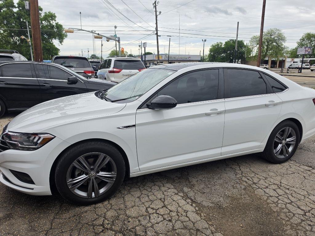 Volkswagen Jetta  2020