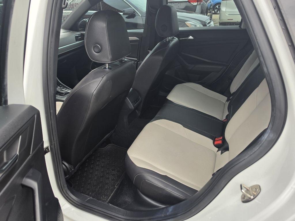 Volkswagen Jetta  2020