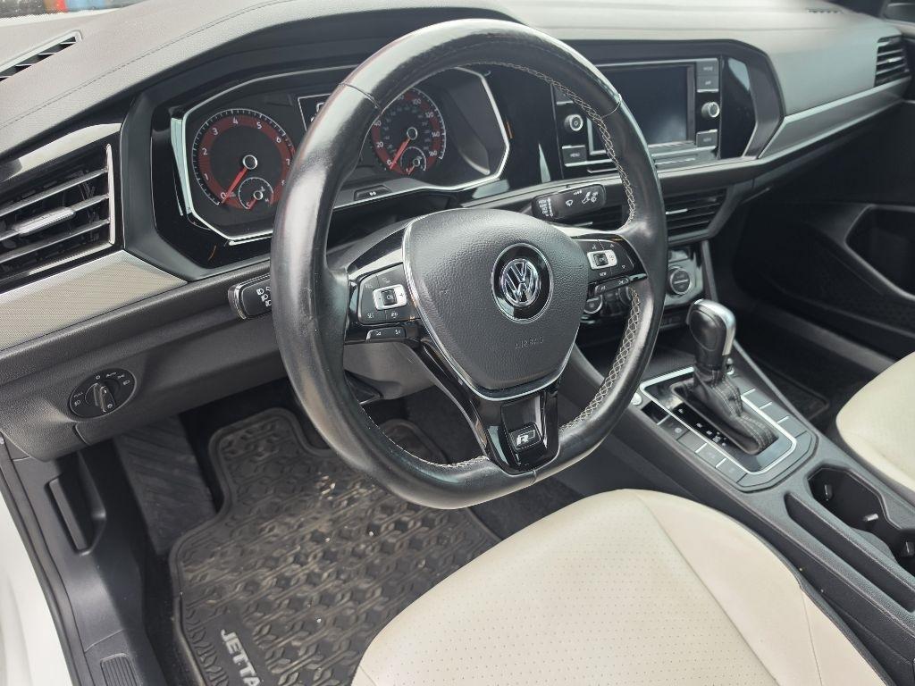 Volkswagen Jetta  2020