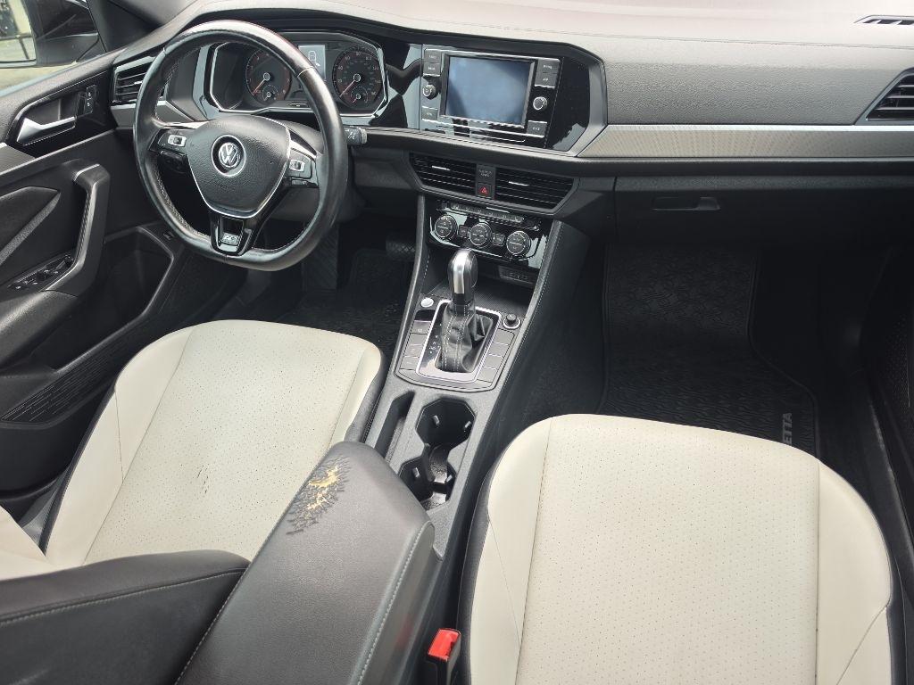 Volkswagen Jetta  2020