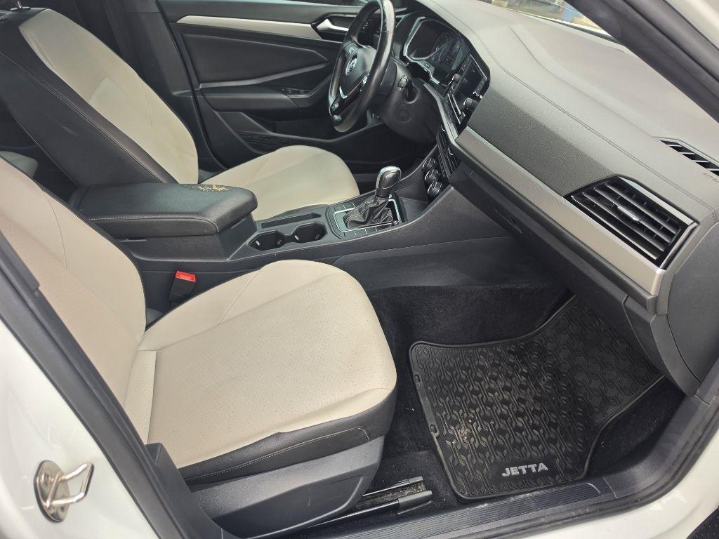 Volkswagen Jetta  2020