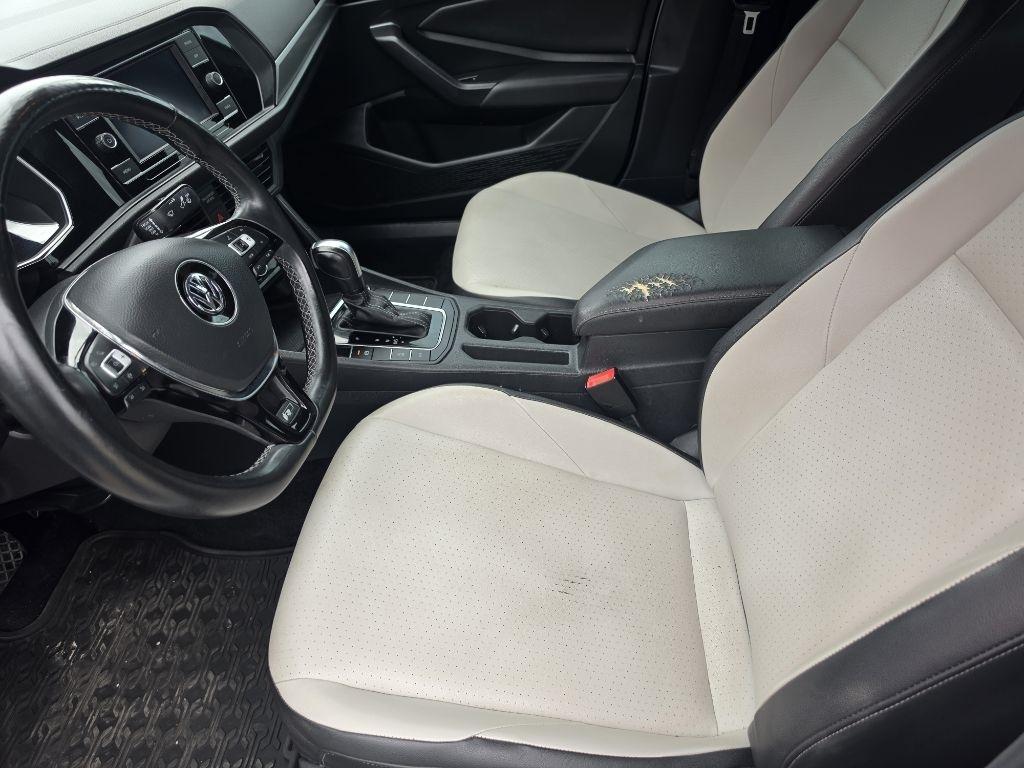 Volkswagen Jetta  2020