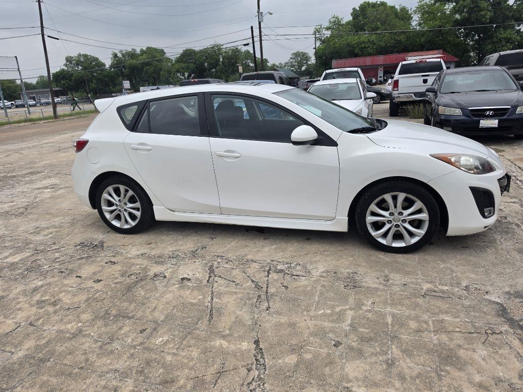 Mazda MAZDA3  2011