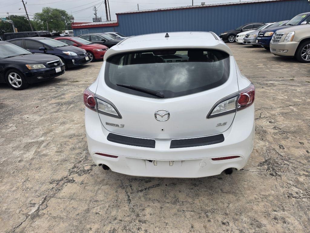 Mazda MAZDA3  2011