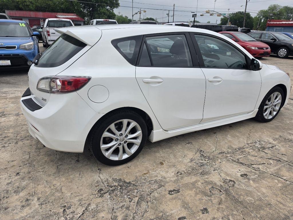 Mazda MAZDA3  2011