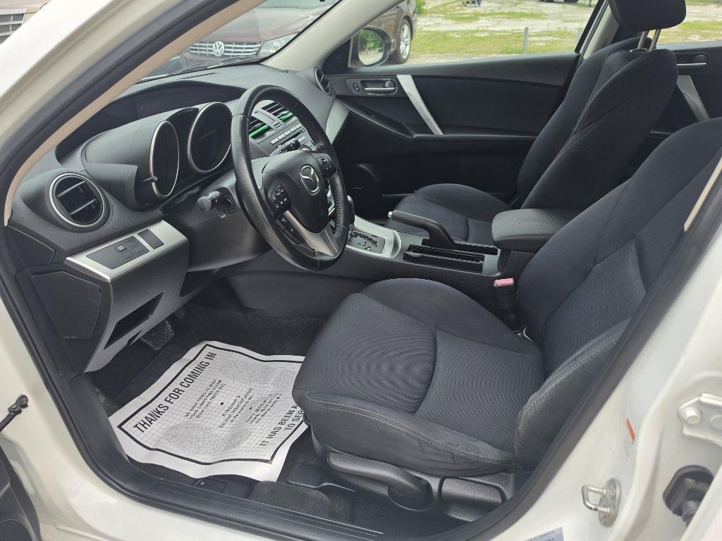Mazda MAZDA3  2011