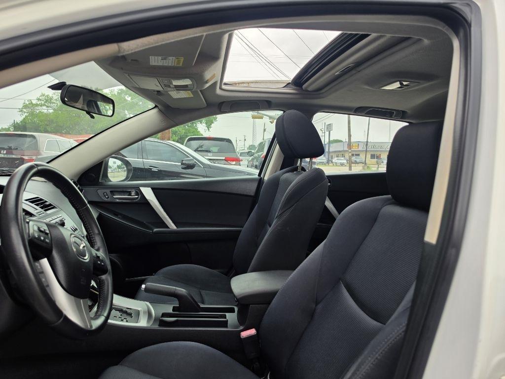 Mazda MAZDA3  2011