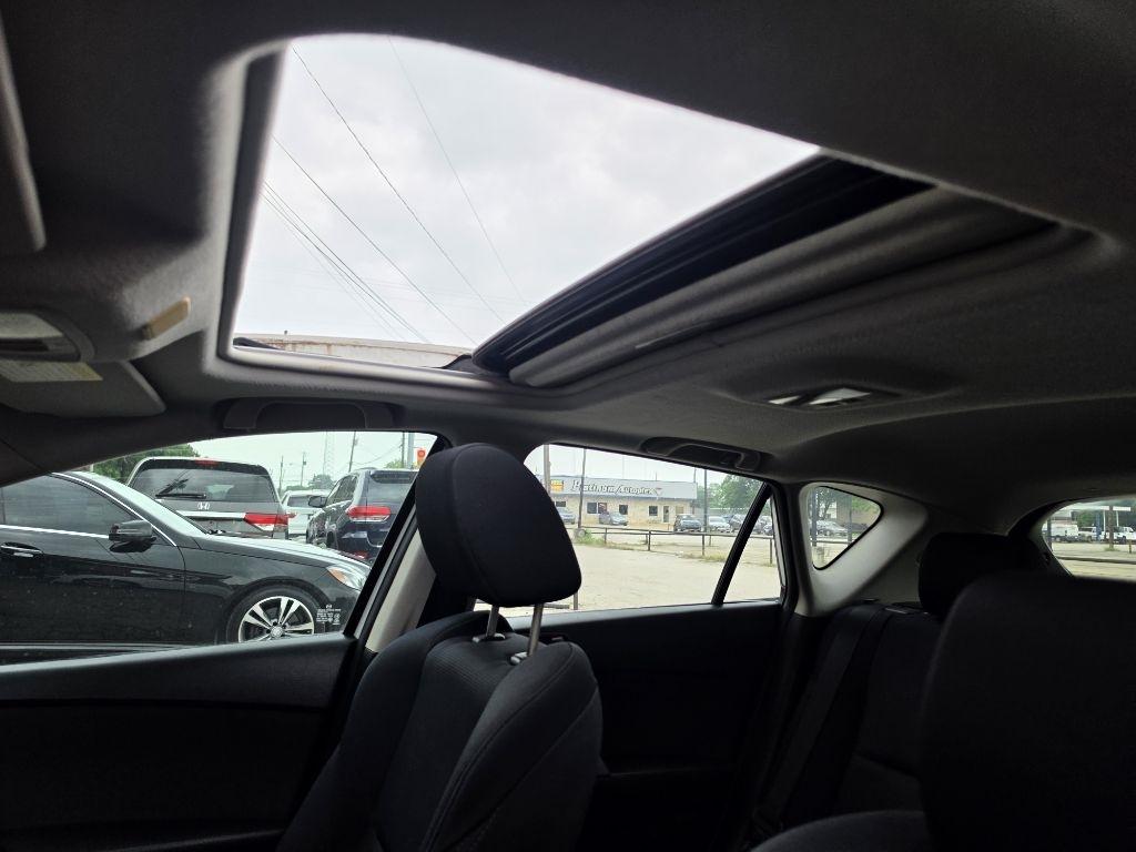 Mazda MAZDA3  2011