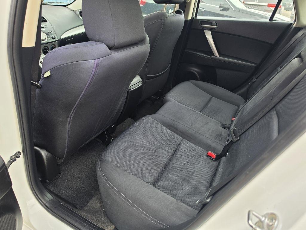 Mazda MAZDA3  2011