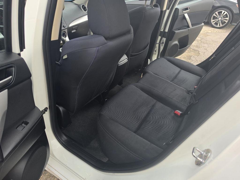 Mazda MAZDA3  2011