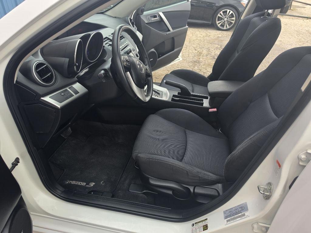 Mazda MAZDA3  2011