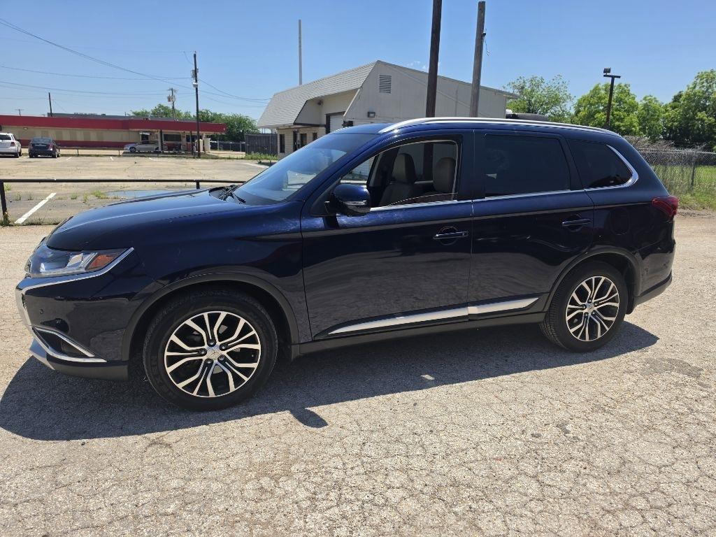 Mitsubishi Outlander  2018