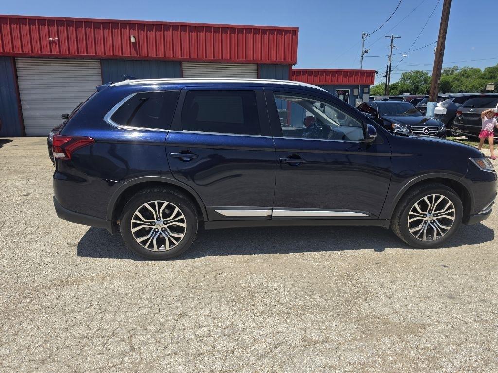 Mitsubishi Outlander  2018