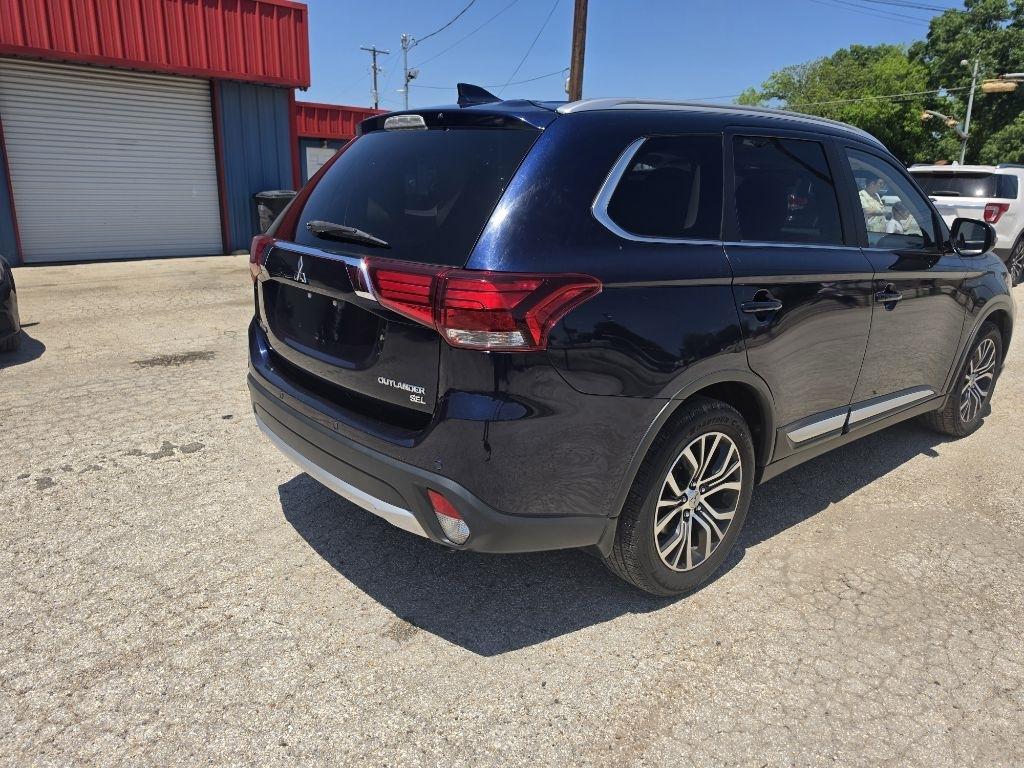 Mitsubishi Outlander  2018