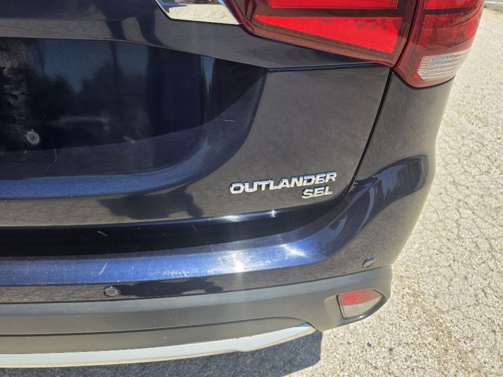 Mitsubishi Outlander  2018