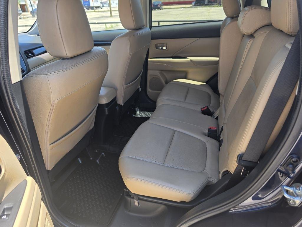 Mitsubishi Outlander  2018