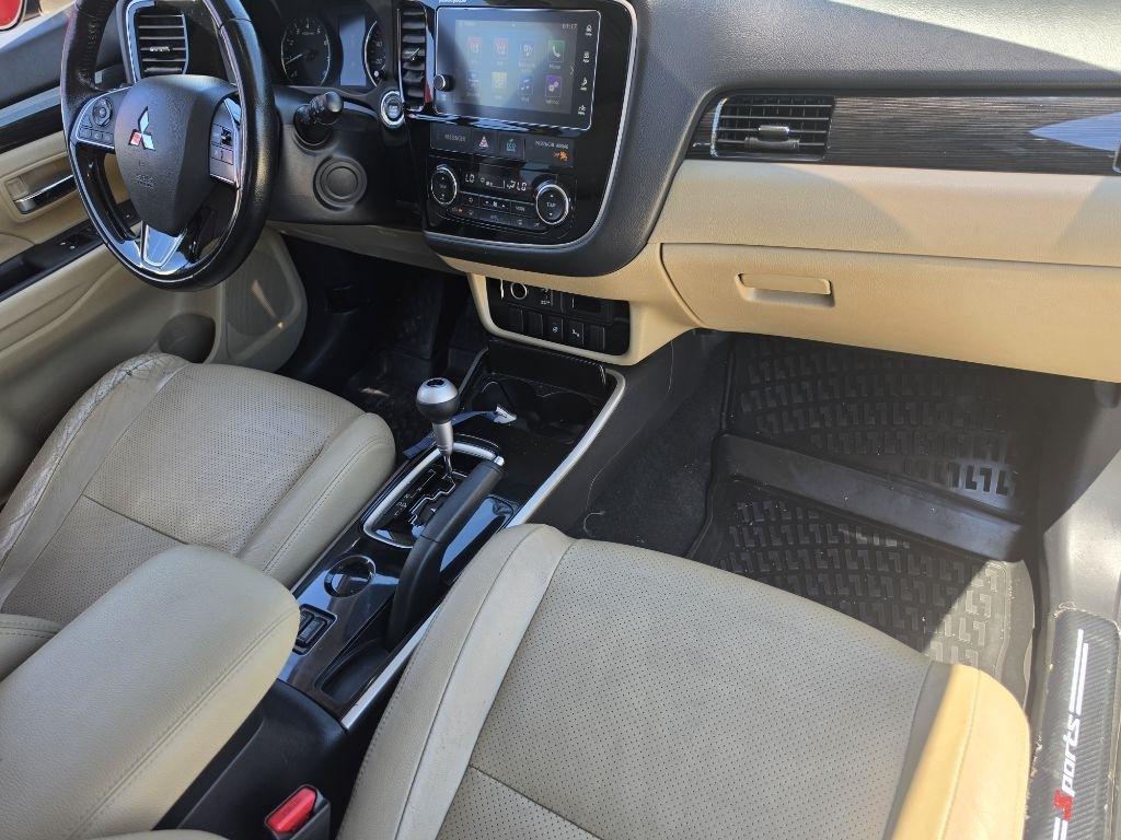 Mitsubishi Outlander  2018