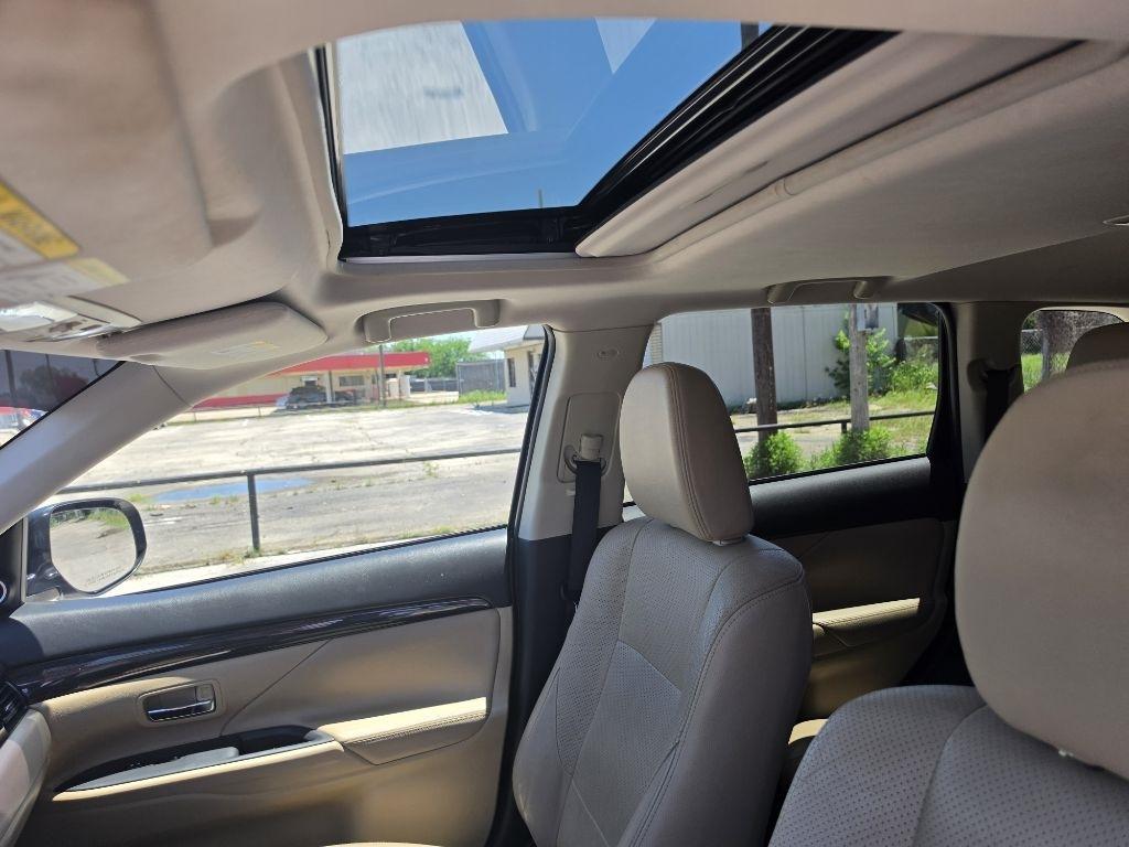 Mitsubishi Outlander  2018