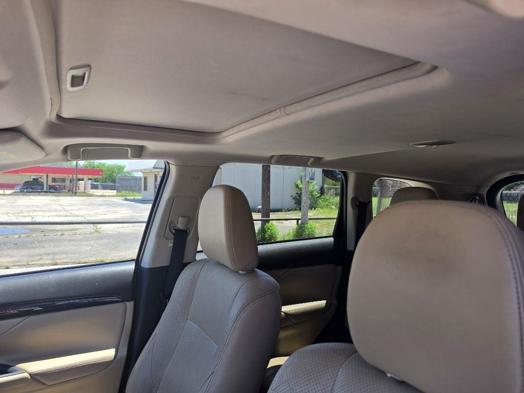 Mitsubishi Outlander  2018