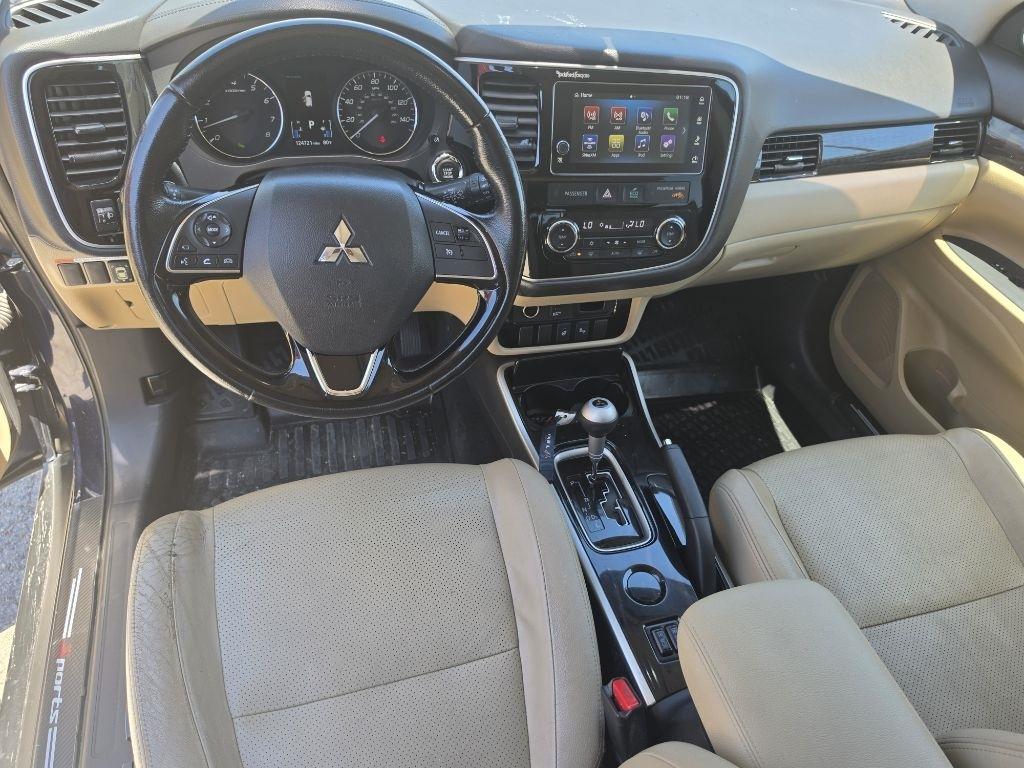 Mitsubishi Outlander  2018