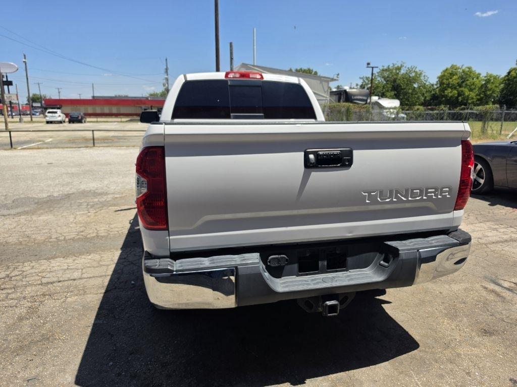Toyota Tundra  2014