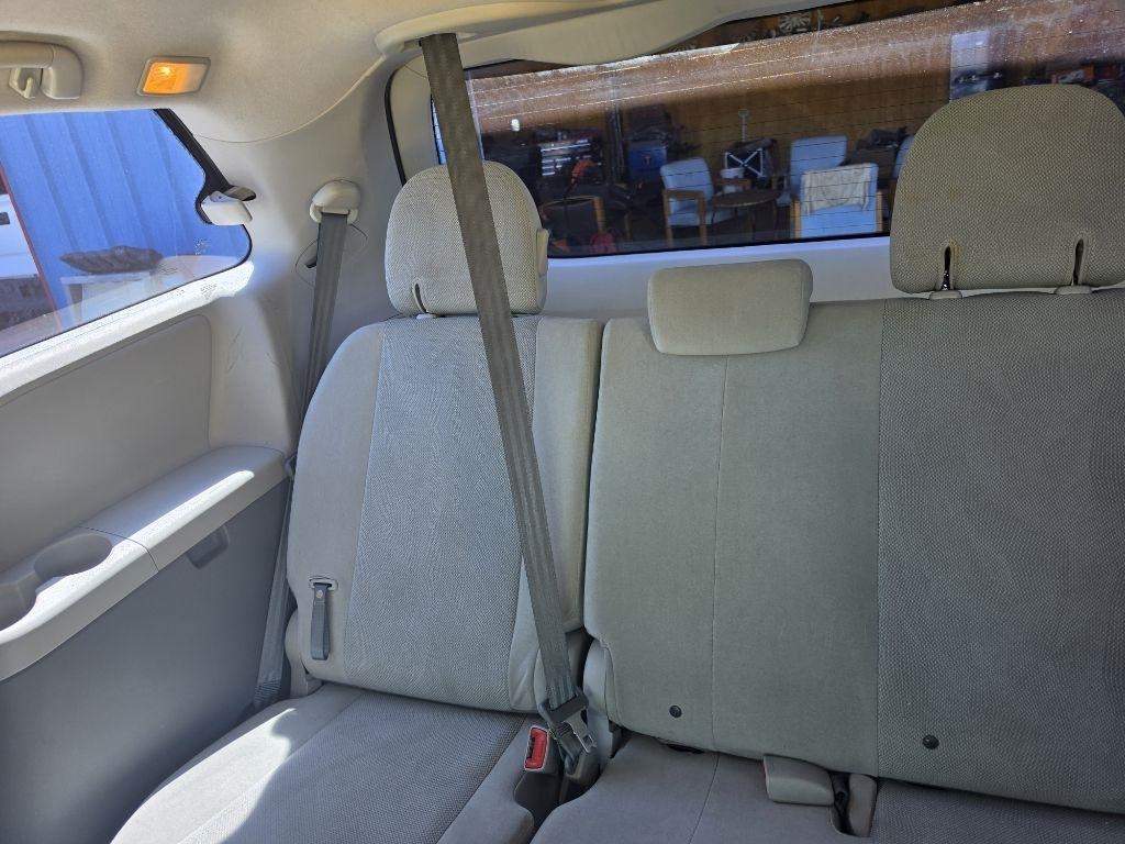 Toyota Sienna  2014