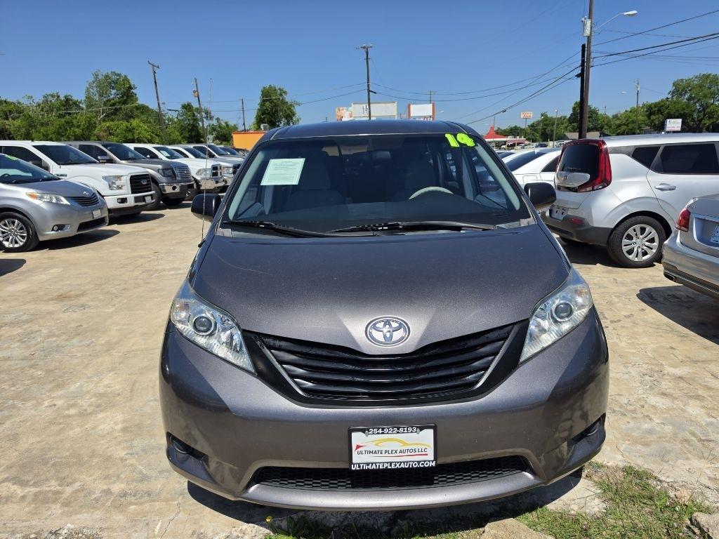 Toyota Sienna  2014