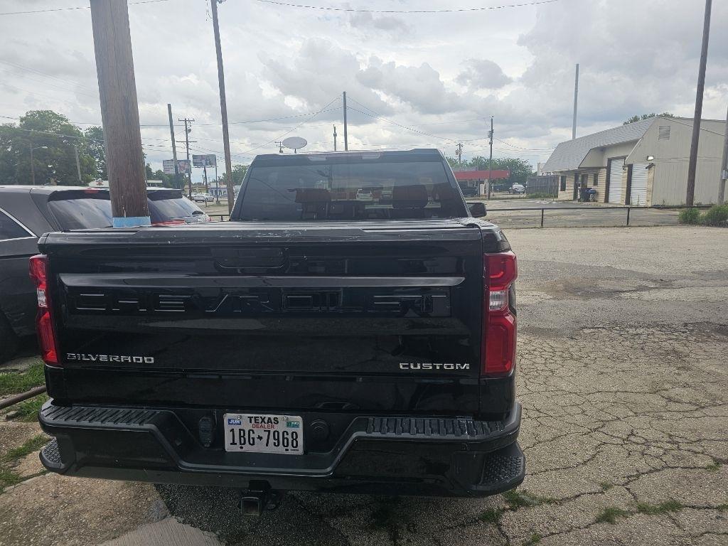 Chevrolet Silverado 1500  2021