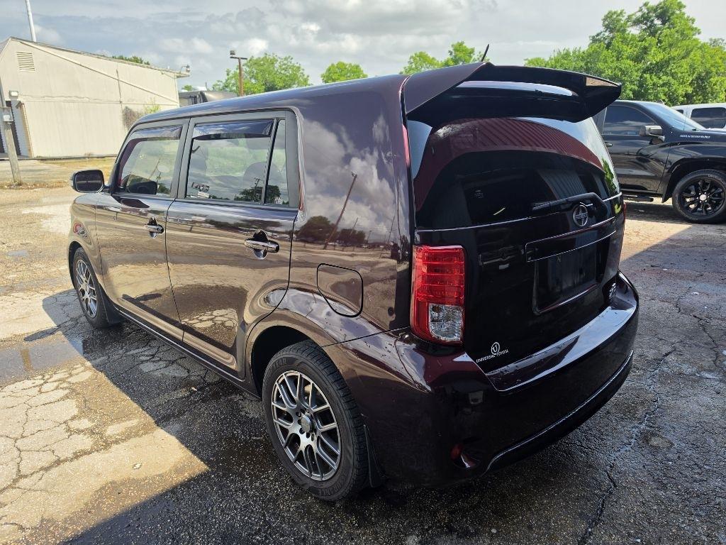 Scion xB  2015