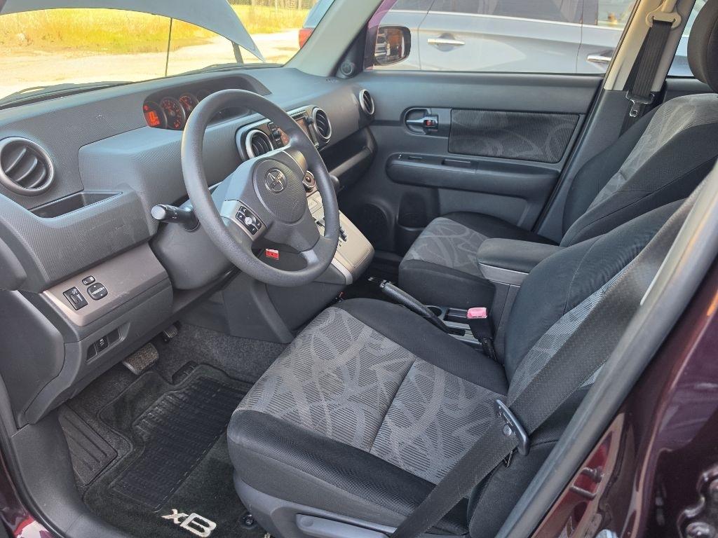Scion xB  2015