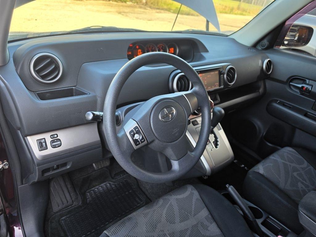 Scion xB  2015
