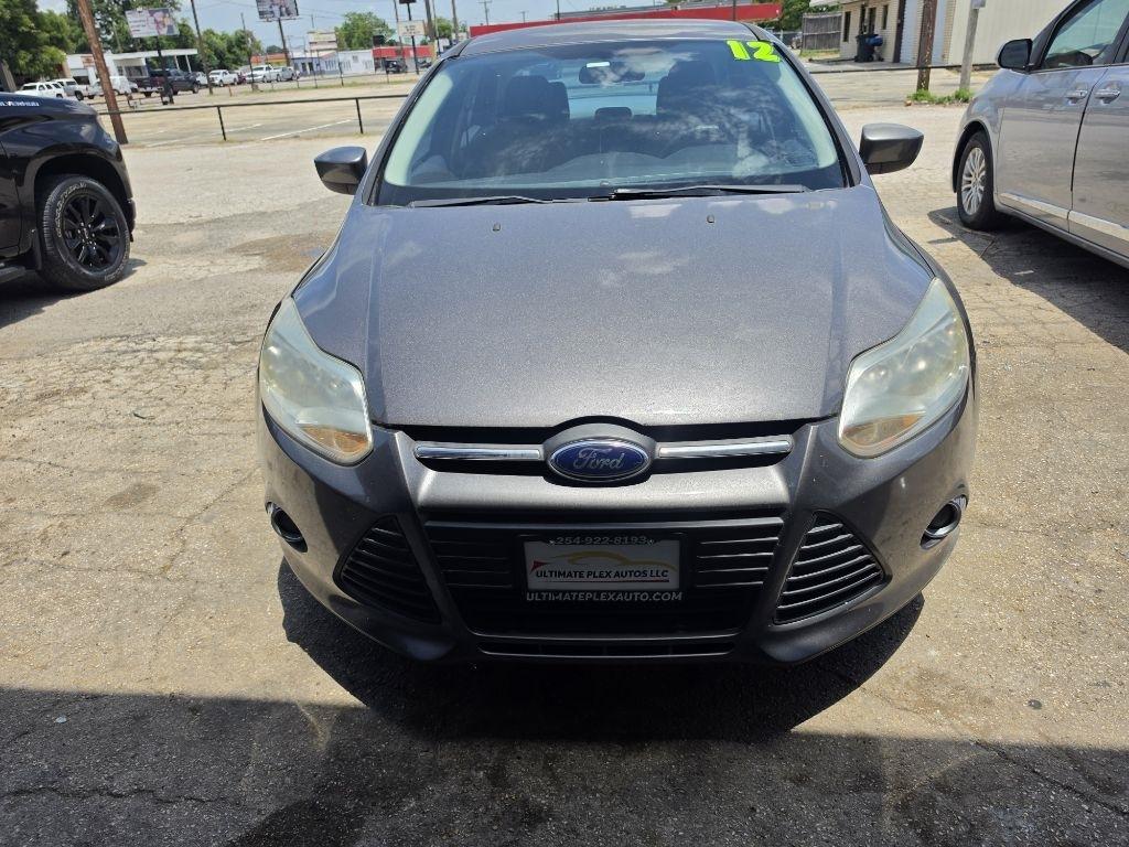 Ford Focus  2012