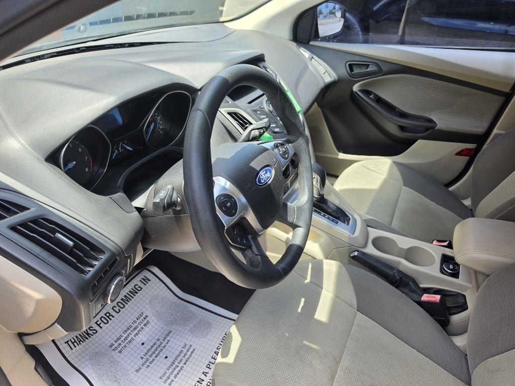 Ford Focus  2012