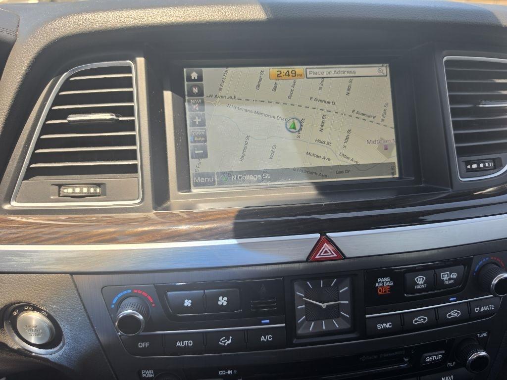 Genesis G80  2017