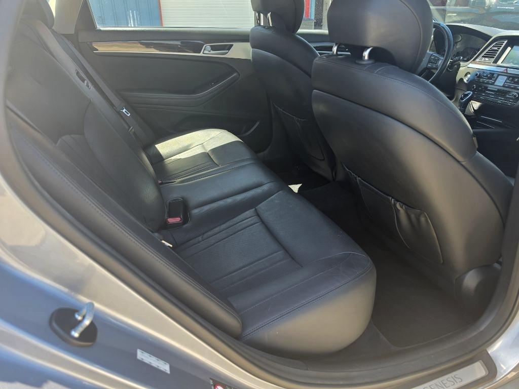 Genesis G80  2017