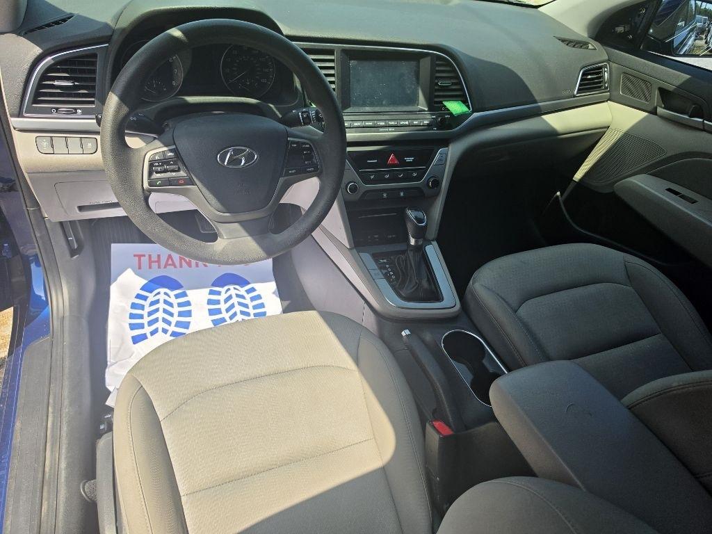 Hyundai Elantra  2017