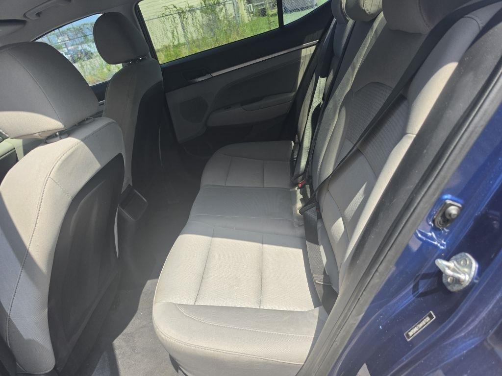 Hyundai Elantra  2017