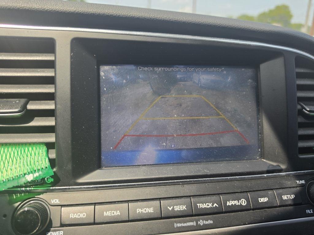 Hyundai Elantra  2017