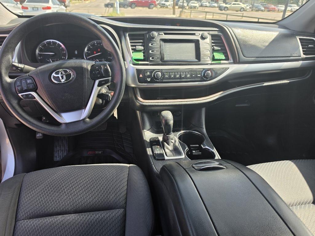 Toyota Highlander  2016