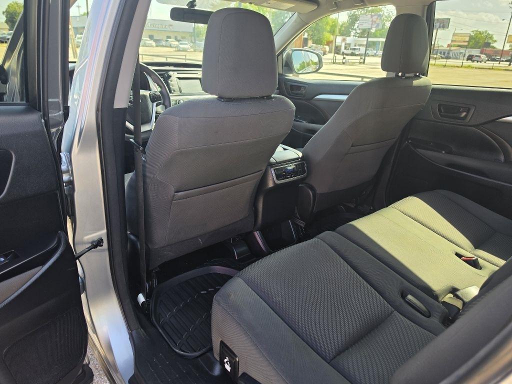 Toyota Highlander  2016