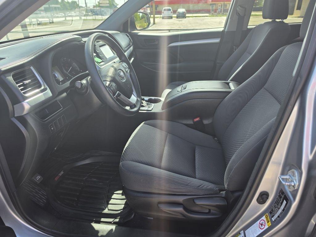 Toyota Highlander  2016